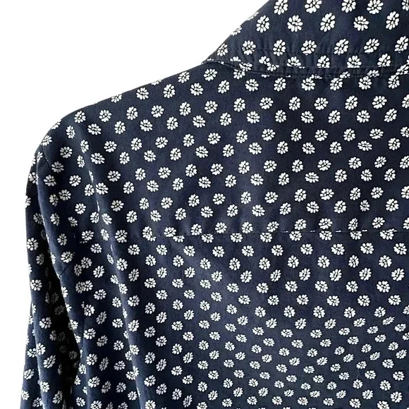 TOMMY HILFIGER | NWOT | WOMEN’S NAVY BLUE PRINT LONG SLEEVED SHIRT | SIZE: LRG - Picture 8 of 12